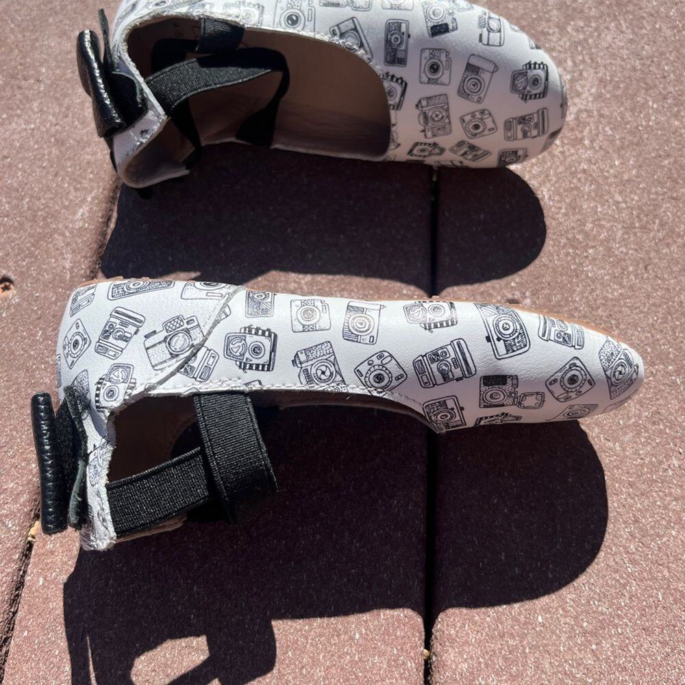 Monkey Feet Ballet flats - Picture 8 of 10